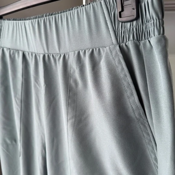 Lularoe • Infinite Joggers - Picture 4 of 11